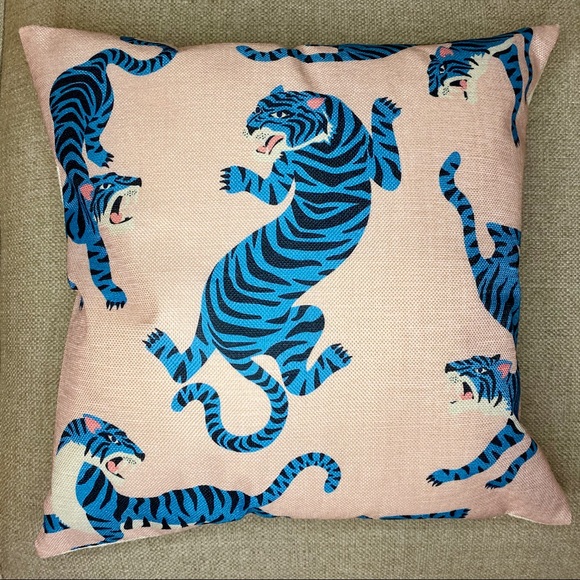 Tiger Pillow Cover | Pink / Orange Jungle Decor NWT - Picture 8 of 14